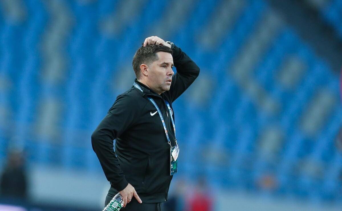 下赛季新帅人选已提前浮出水面_安东尼奥_青岛海牛队_亚森来