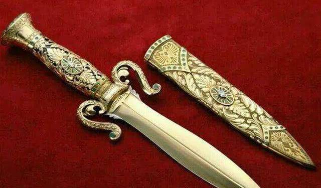 郭靖的"金刀驸马"含义就是出自第一把武器_黄金_价值_大汉