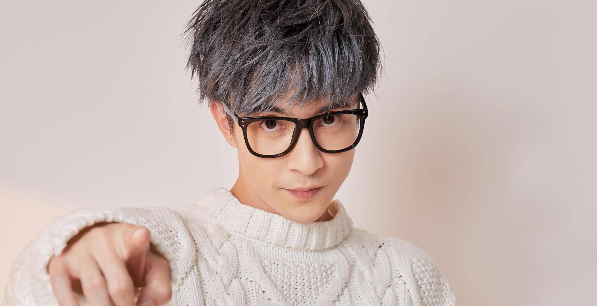 他超越了何炅,白百何等明星,成为真正的赚钱大师;如果薛之谦受欢迎,他