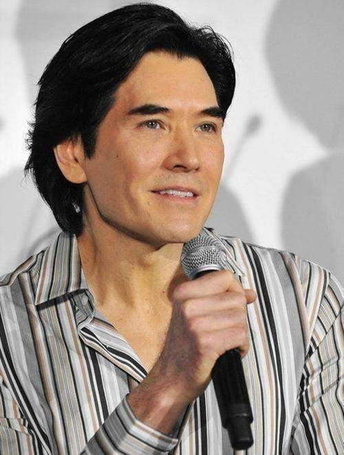 无数国人,漂泊游子已归家,而今费翔仍执着苦寻_母亲_叶倩文_刘文正