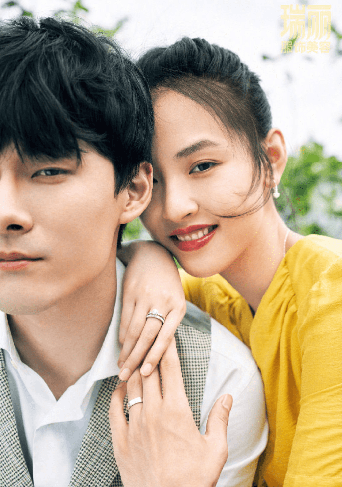 吴倩和张雨剑带娃游迪士尼,温馨画面引发网友热议_事业_感情_孩子