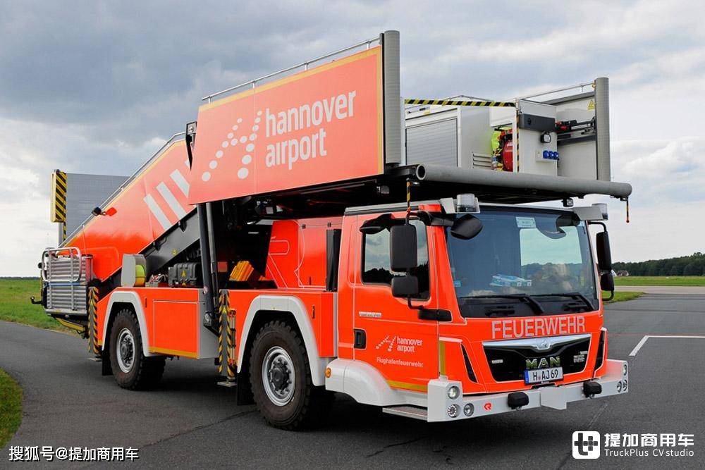 全球首台,欧洲知名改装厂打造,斯堪尼亚xt卡车也有低入口车型了