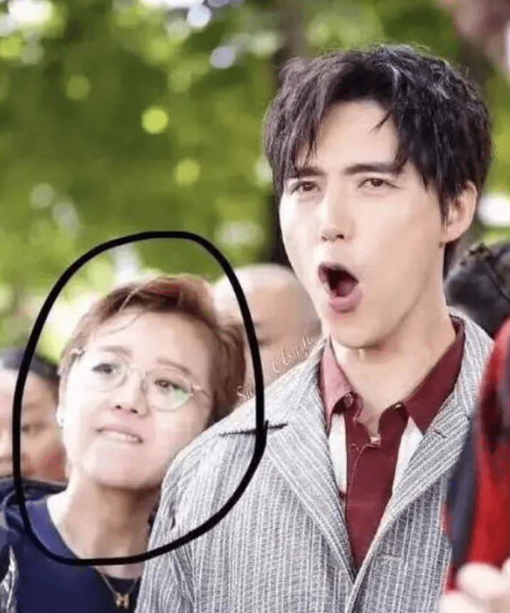 53岁鲁豫与34岁阿云嘎"母子恋",两人已同居四五年,2016年相识_小区