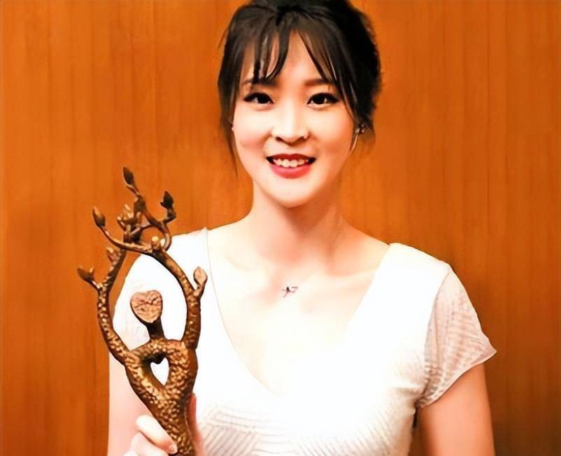 排球女神惠若琪,嫁矮半头北大博士,婚后被宠成小女人_家庭_巅峰_女性