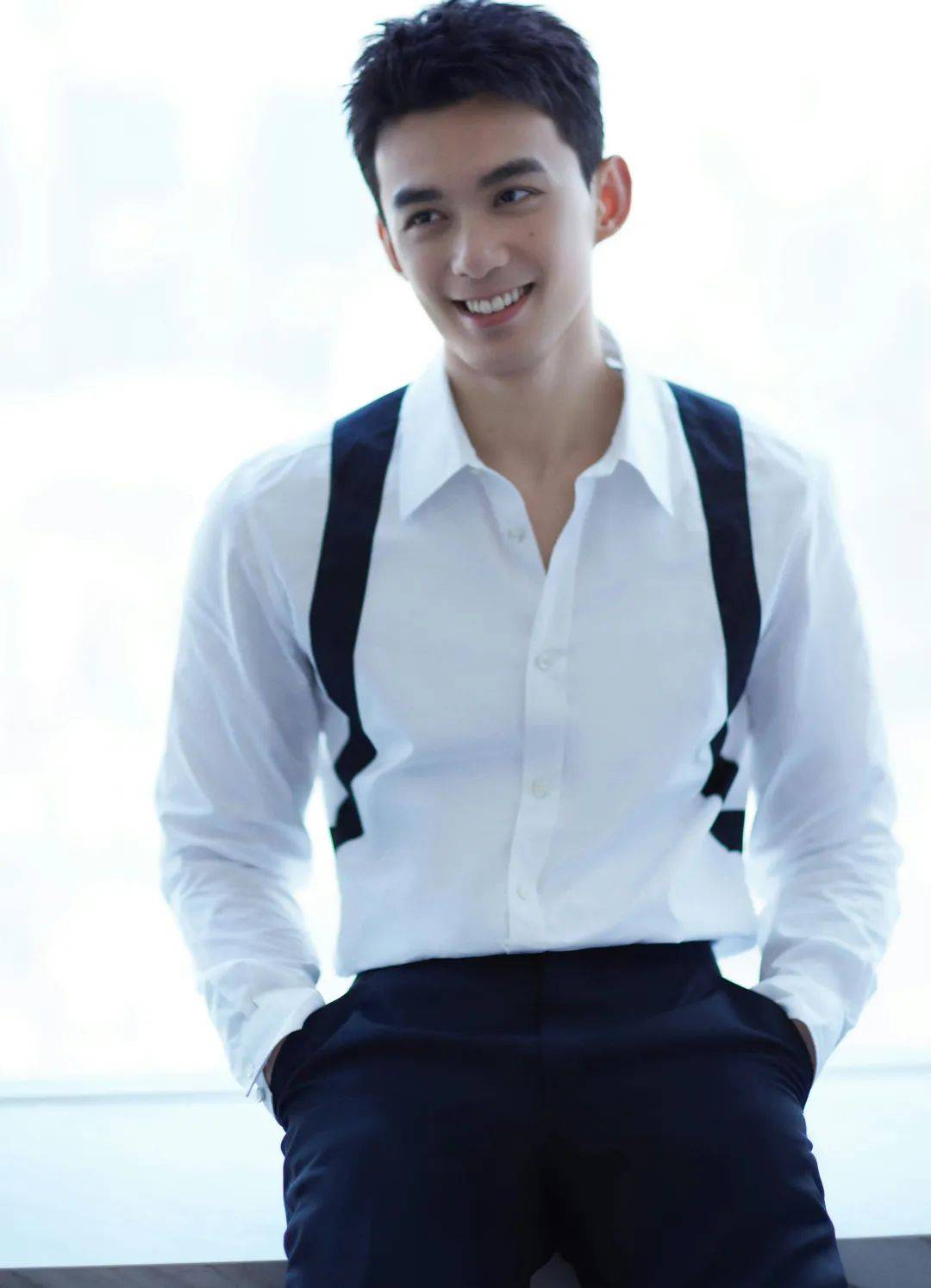 李昂昂的朋友圈 - 吴磊林更新演绎春日晴朗,李现陈伟霆尽显成熟魅力