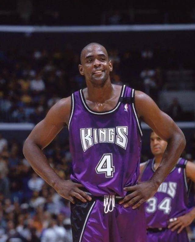 若在这个小球时代,曾经的"国王"简直无法想象_克里斯韦伯_进攻_球员