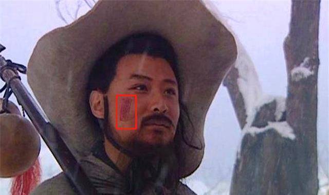 《大宋少年志》薛映为何在手腕上绑布?这与宋朝的军人刺字有关