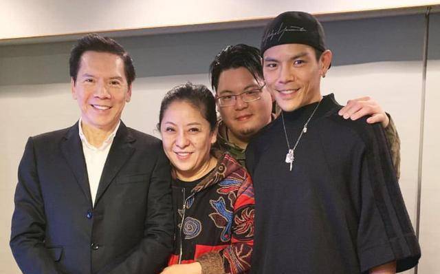 向华强说出3个字,他唯一的徒弟是向佐_李连杰_向太_夫妇