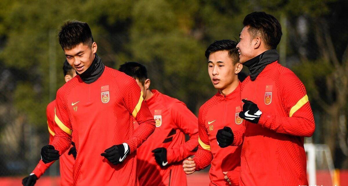 国足唯一留洋球员即将回归,最强阵迎战中国香港,目标3-0,武磊有望爆发