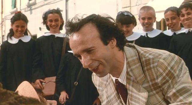 《美丽人生》:哪怕身处悲惨的世界,也要勇敢保持笑容_圭多_电影_父亲