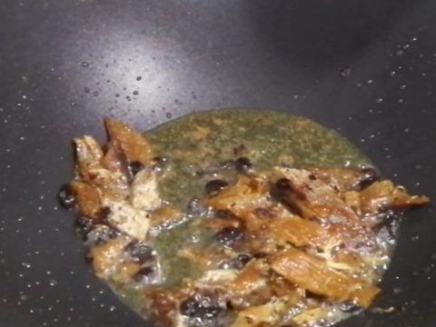 很多人冷落了这菜,其实它含钙量很高,比喝牛奶都强,才4元一斤(图4) 很多人冷落了这菜,其实它含钙量很高,比喝牛奶都强,才4元一斤(图4)