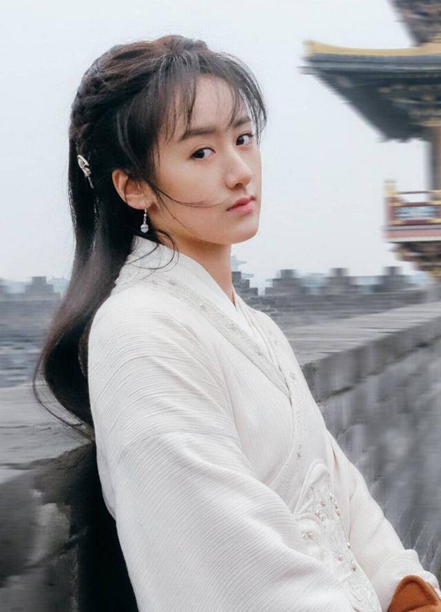 袁冰妍曾是诺心"一姐",看懂它的"前世今生",便懂了欢瑞操作_公司_宣传