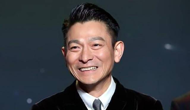 凤姐10年前扬言看不上刘德华,如今35岁仍单身,还能嫁奥巴马吗?