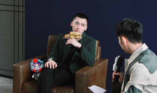 "寸头"也好看的男明星,除了杨洋,还有35岁的李易峰_发型_花美男_拇指