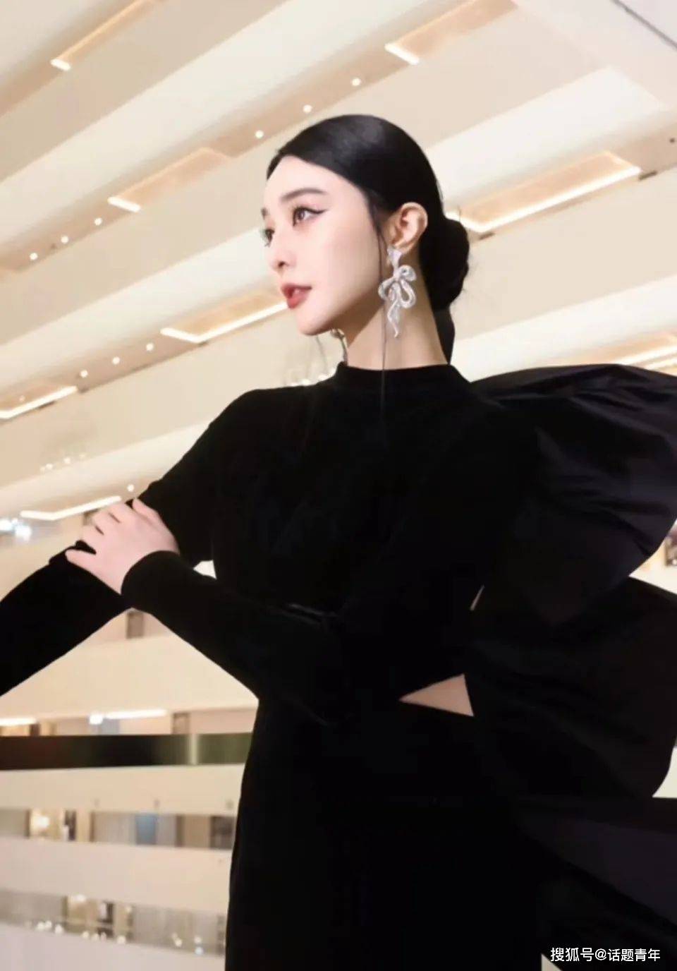 杨迪猥琐开黄腔?张震倪妮二搭了?_公司_消息_男方