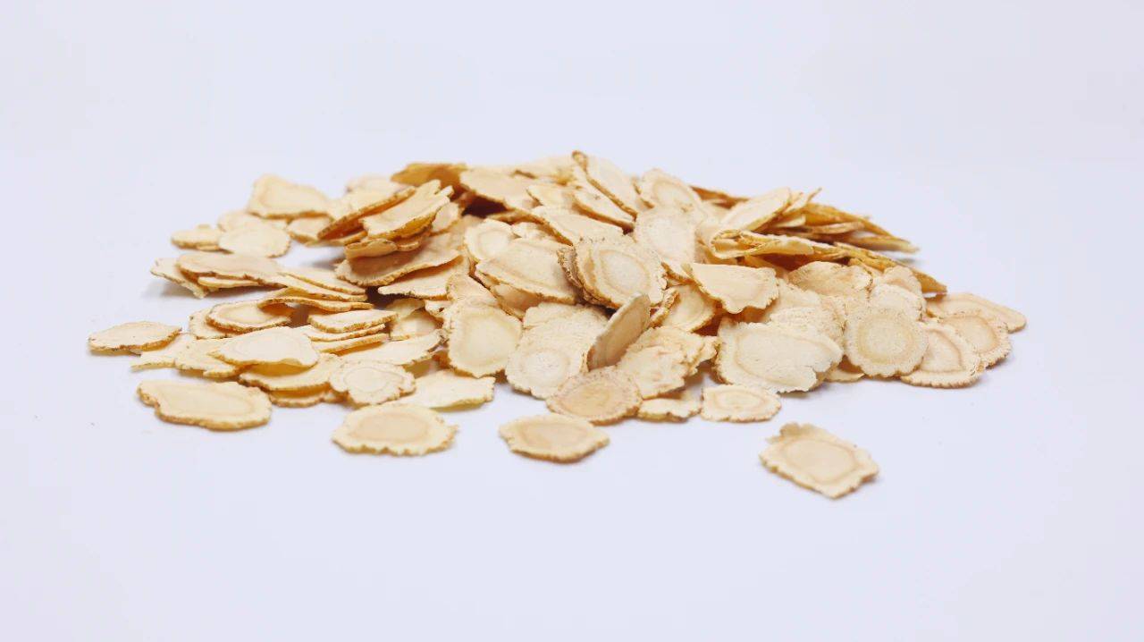 气血足不足,就看这2处!巧妙运用4味中药泡水喝,就可调理气血