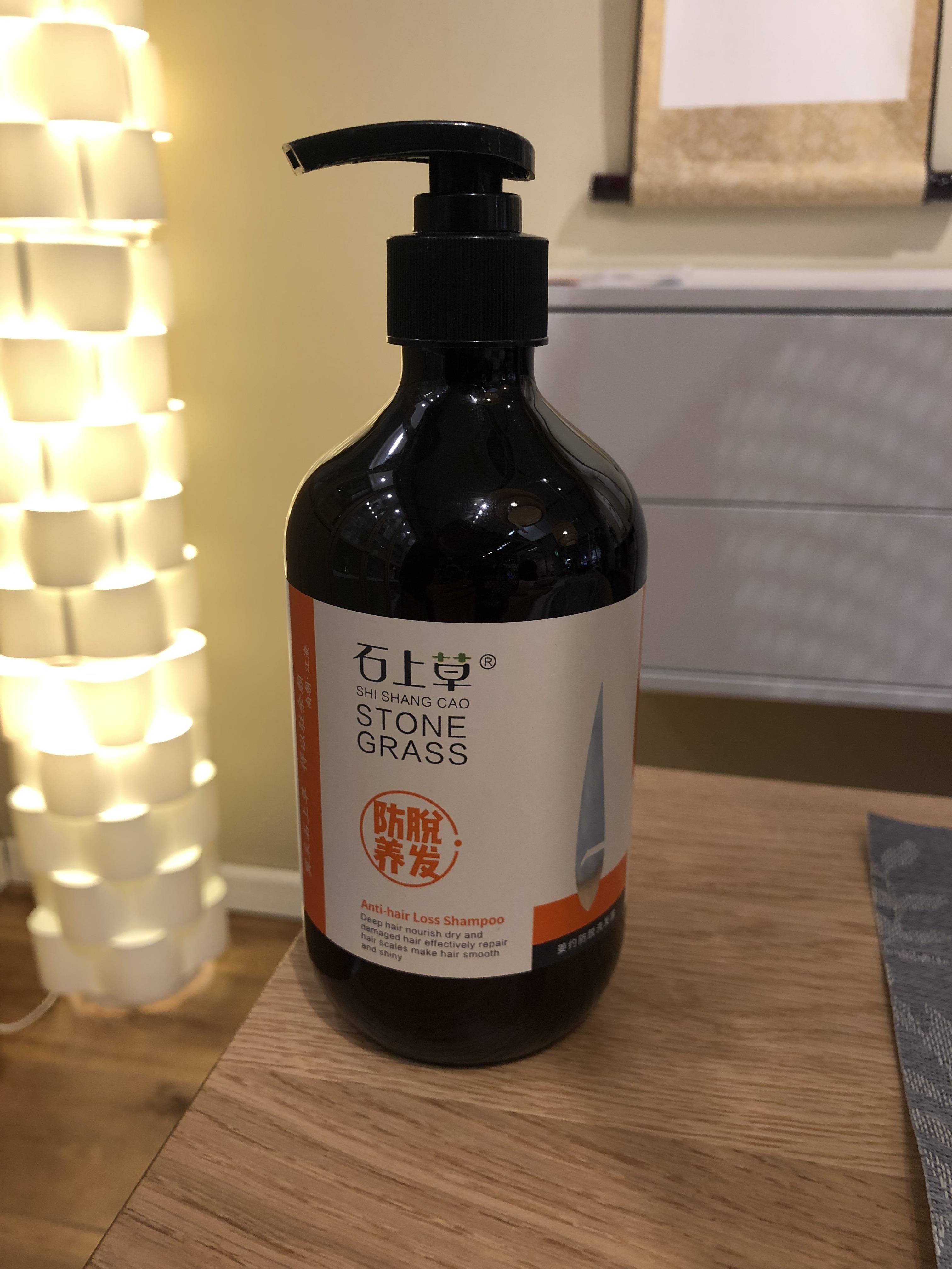 认真做功课买的防脱洗发水_问题_头皮屑_石上草