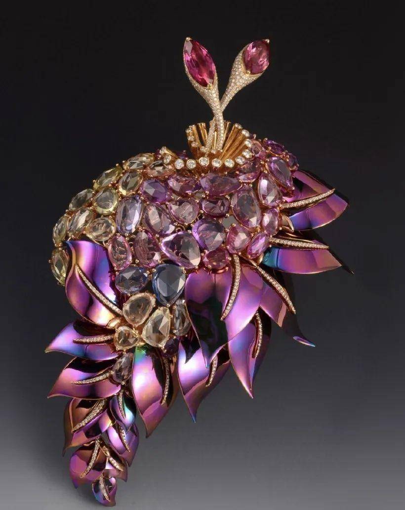 珠宝材料的新晋黑马——钛金属