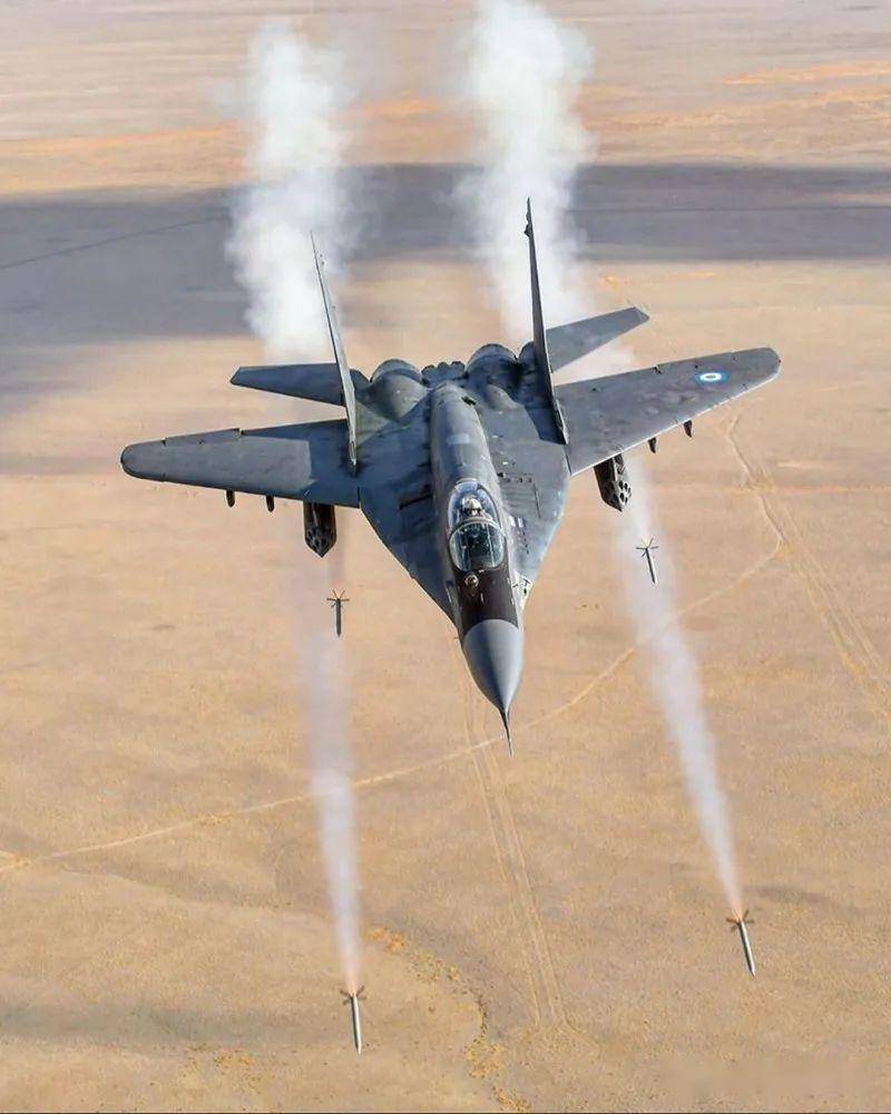 某些摄影师出来挨打!这才是拍火箭弹发射的正确姿势