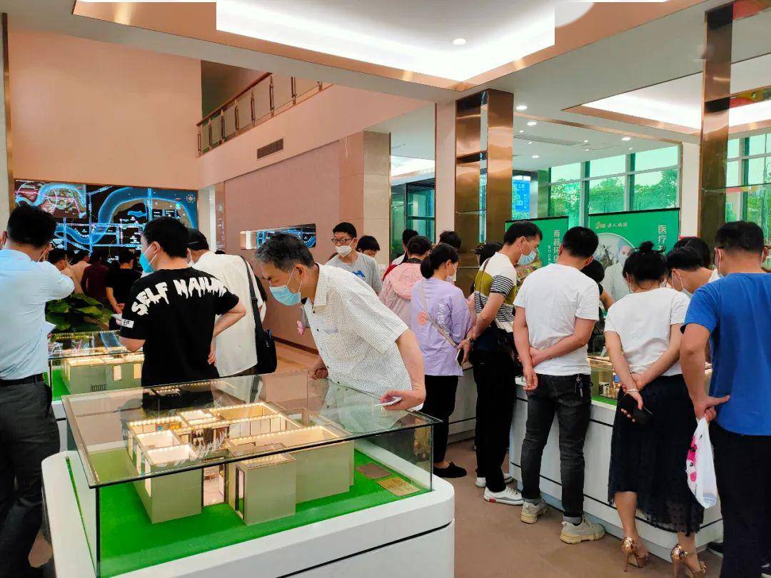 新房房价动态观察：影响因素与未来趋势