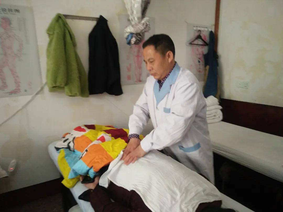 宁远县残联给我打电话要我去培训按摩,我说有这么好的事,我肯定要去