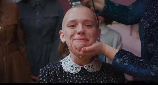 但内涵的信息量却很丰富,在展示另一个世界的同时,也讽刺了哈西迪