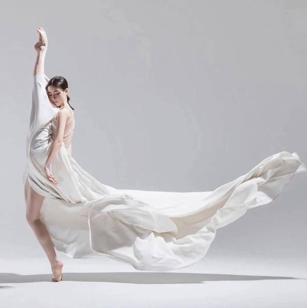 约课凭手速!!心心念念的成人中国舞课回来了~_手机搜狐网