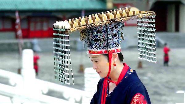 北宋后妃命妇礼衣与清平乐中的女子盛装