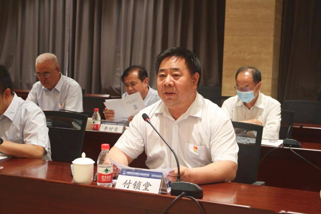 交流长庆油田党委理论中心组与四院党委开展工作交流