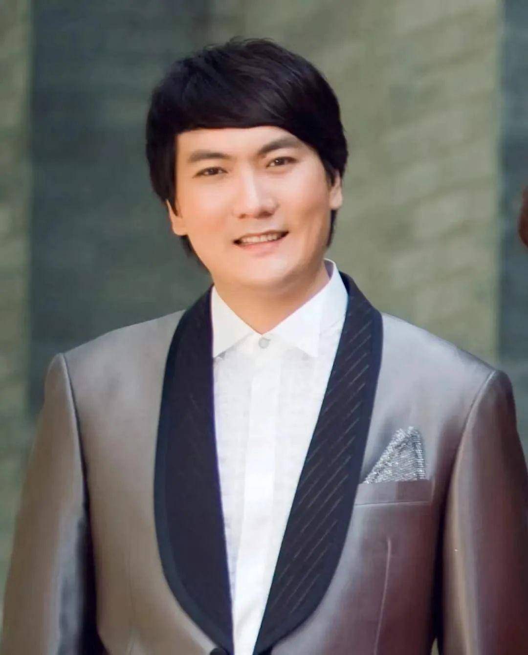 青年歌唱家,国家大剧院歌剧演员王鹤翔青年歌唱家,中国东方演艺集团