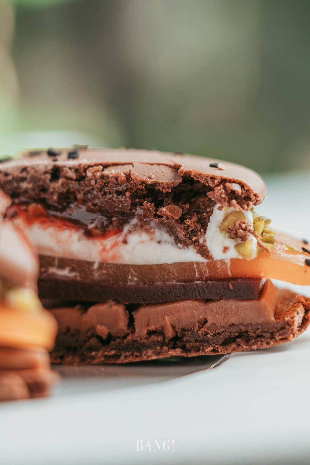 carte blanche,本义为"一张白纸",由横跨欧亚,助力10余家餐厅,所工作