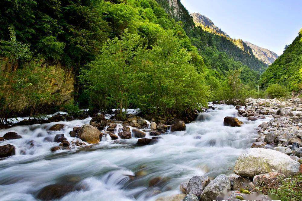 【旅居避暑】孟屯河谷是上天赐予人类的礼物,不会缺氧,只会醉氧