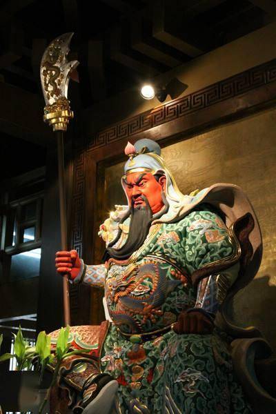 关羽到底是多大的神位,听听这官位,玉帝都归他管