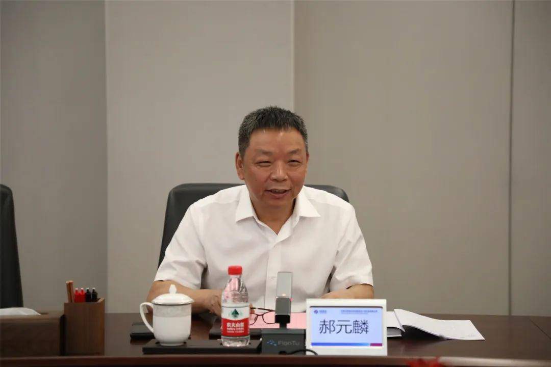 最后,在与会双方的见证下,中铁二局副总经理胡志勇和中电建成都院副总