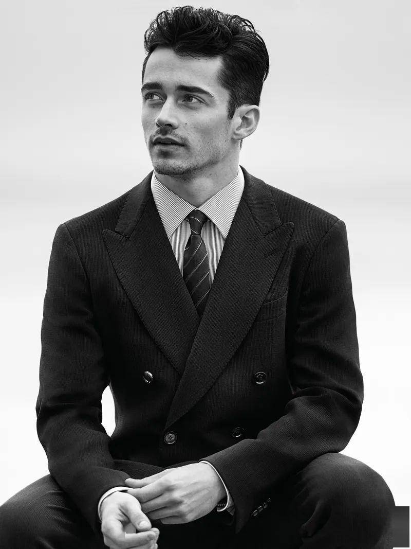 他成为了giorgio armani 定制系列的男模特!