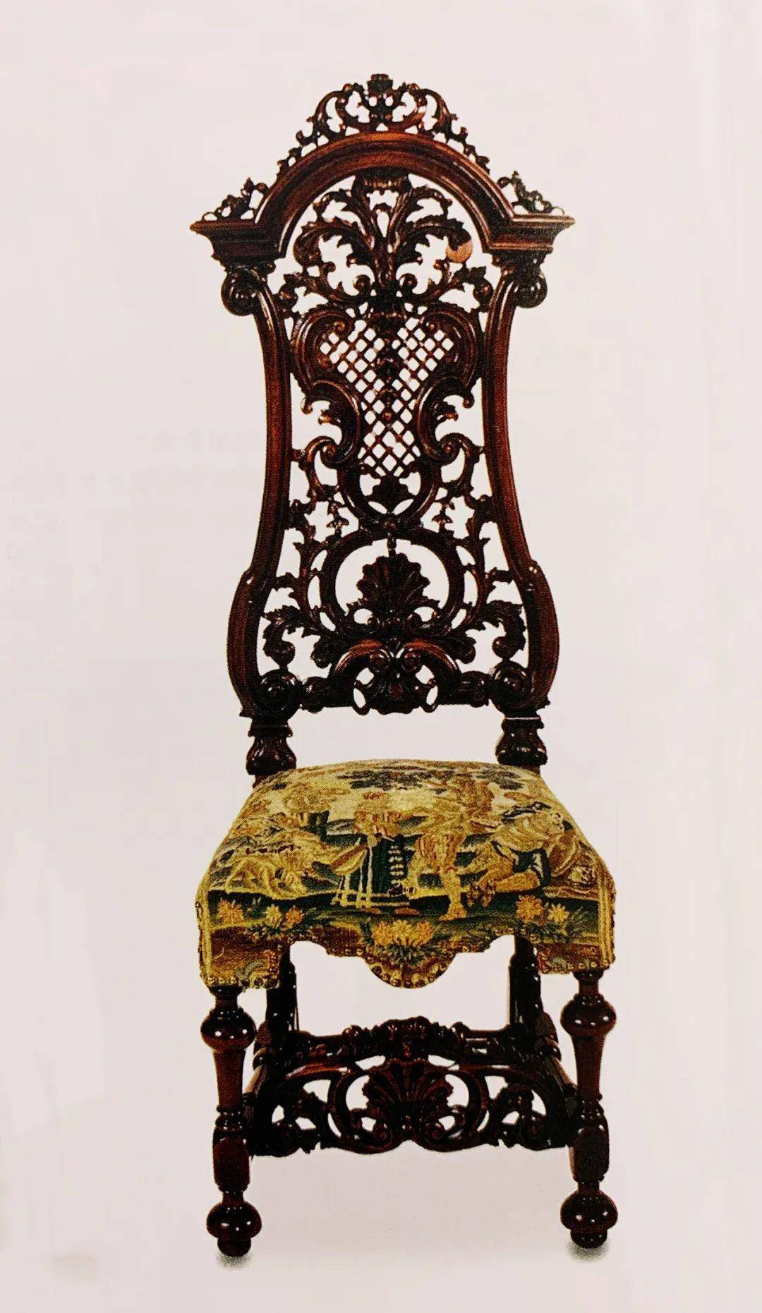 中世纪贵族的椅子图片