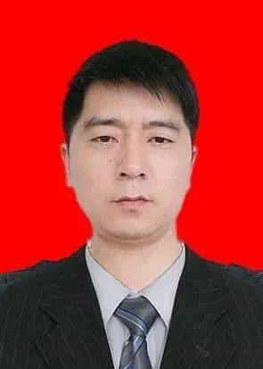 刘树清,男,汉族,1980年2月出生,家住湖南省益阳市赫山区龙岭工业园