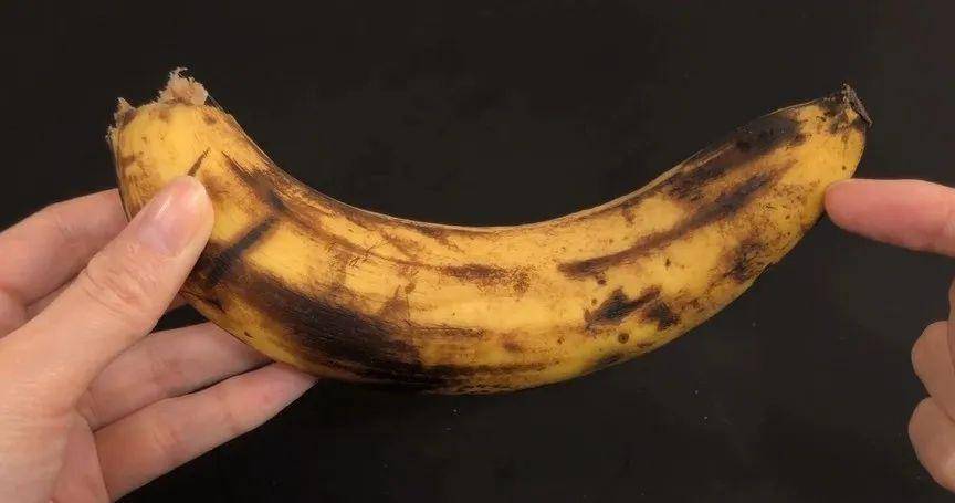 变黑的香蕉到底能不能吃原来我一直都搞错了看了记得叮嘱家人