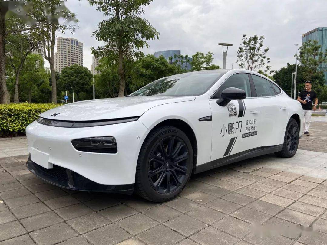 矿总聊车对标特斯拉百公里43秒小鹏p7试驾实测
