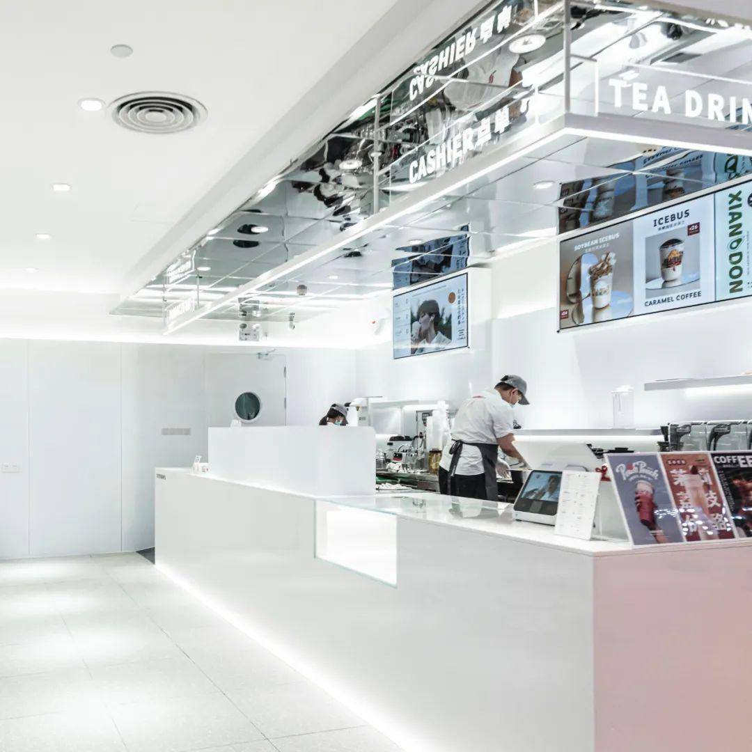 sevenbus空降东百!"桃"你喜欢的果肉茶免费喝!