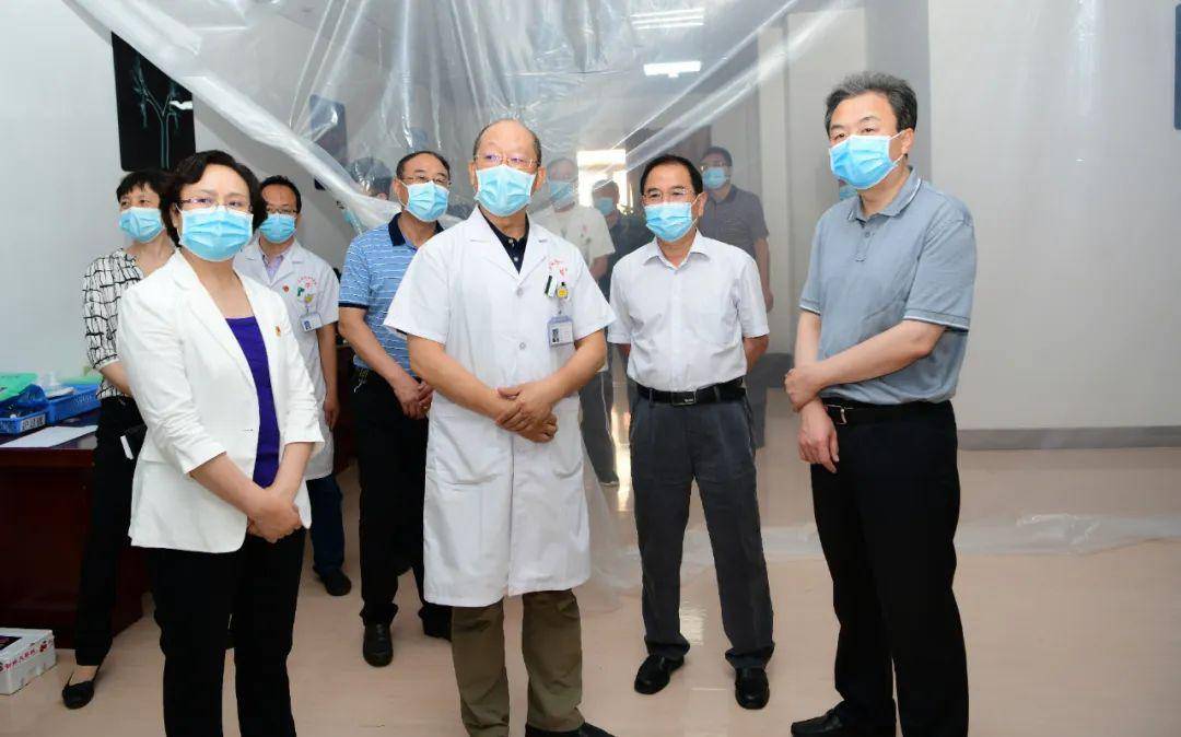 副市长卫再学来院督导爱国卫生运动和疫情防控常态化等工作