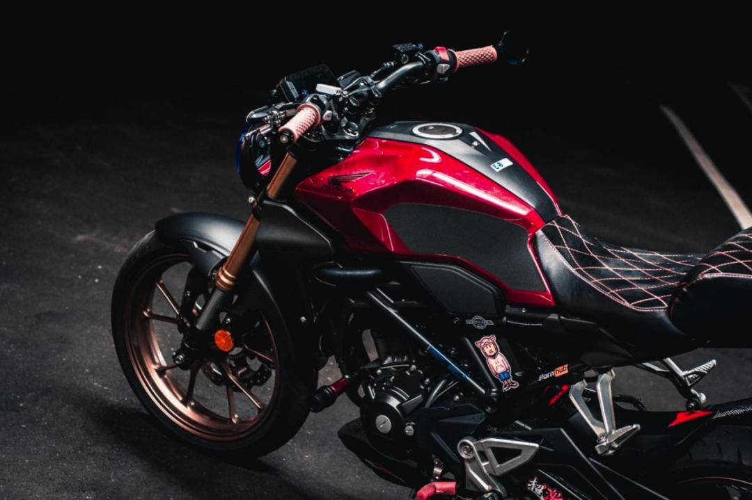 质感不输大排,本田入门级cb300r街车改装案例