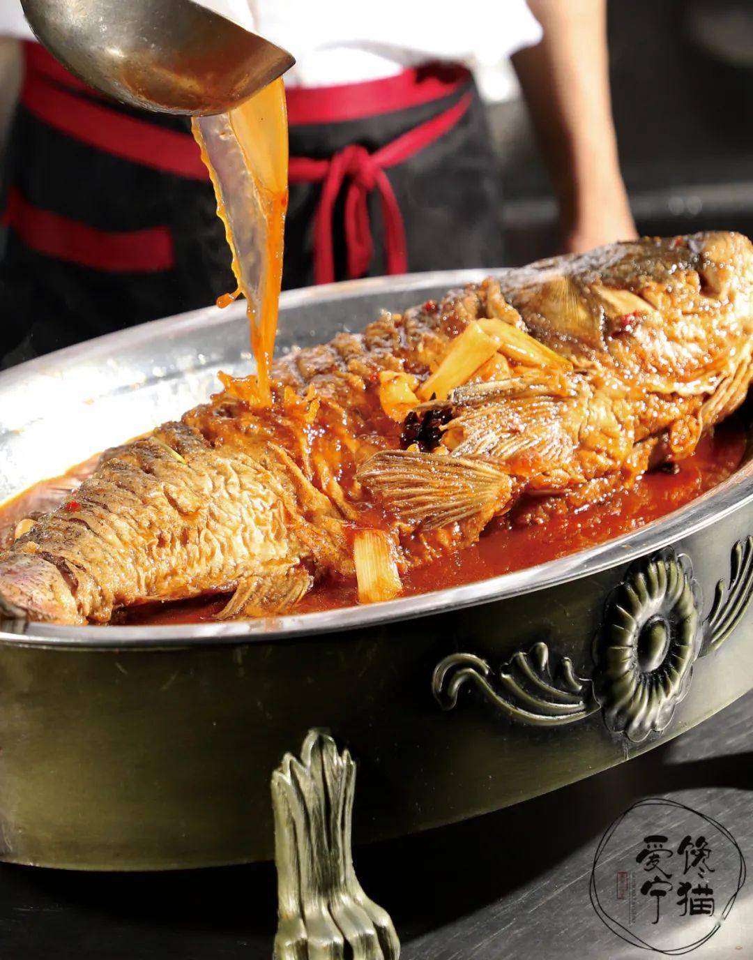 爱宁舌尖上的河北18年只做邯郸传统菜皮渣扣碗炖鱼整起来