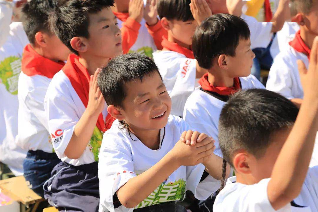 让孩子不孤单——7年见证20000多张笑脸_儿童