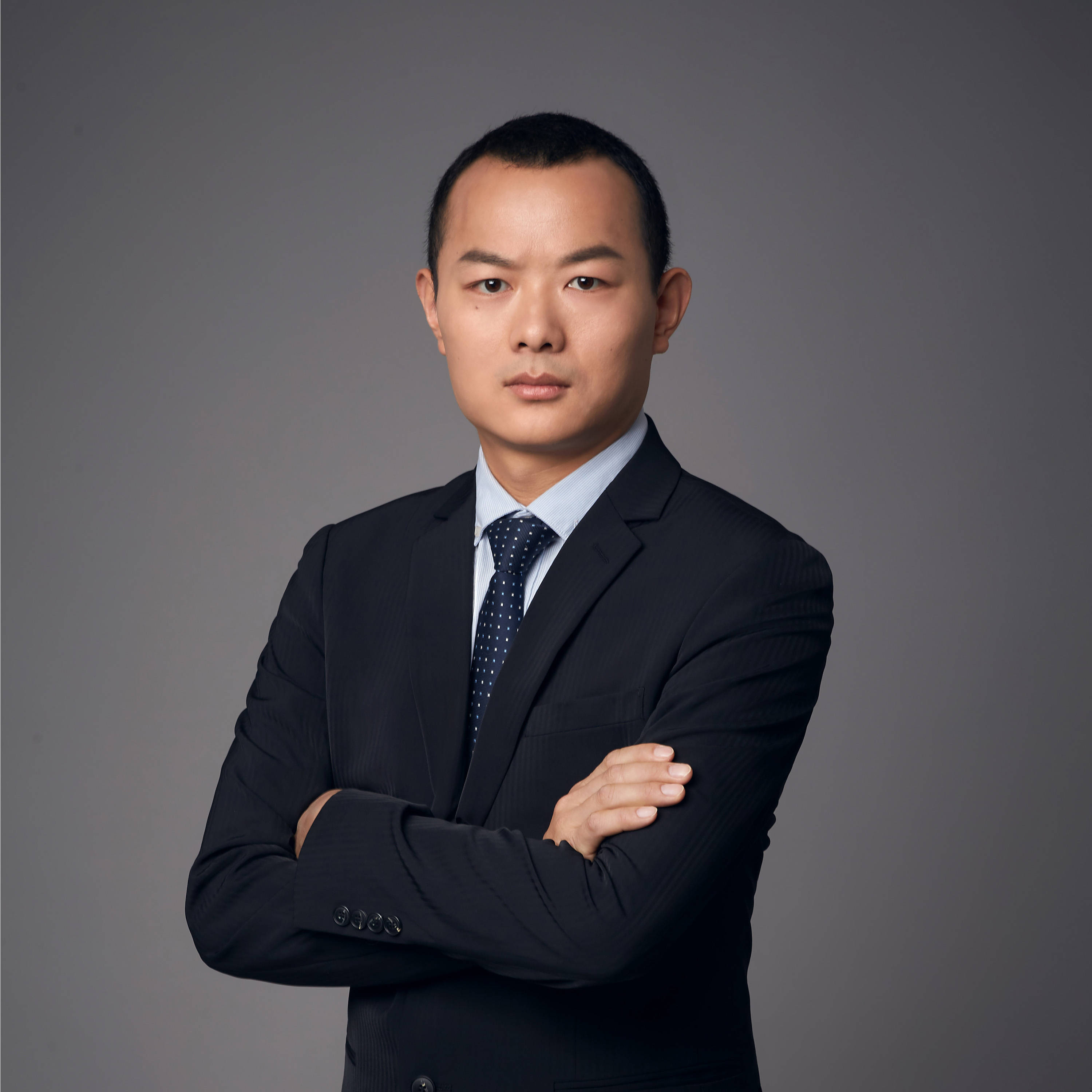 诈骗罪司法观点87，冒充美女主播以送假名牌低价物品等礼物后要求购物和打赏的认定为诈骗罪。_黄浩_诈骗案_被害人