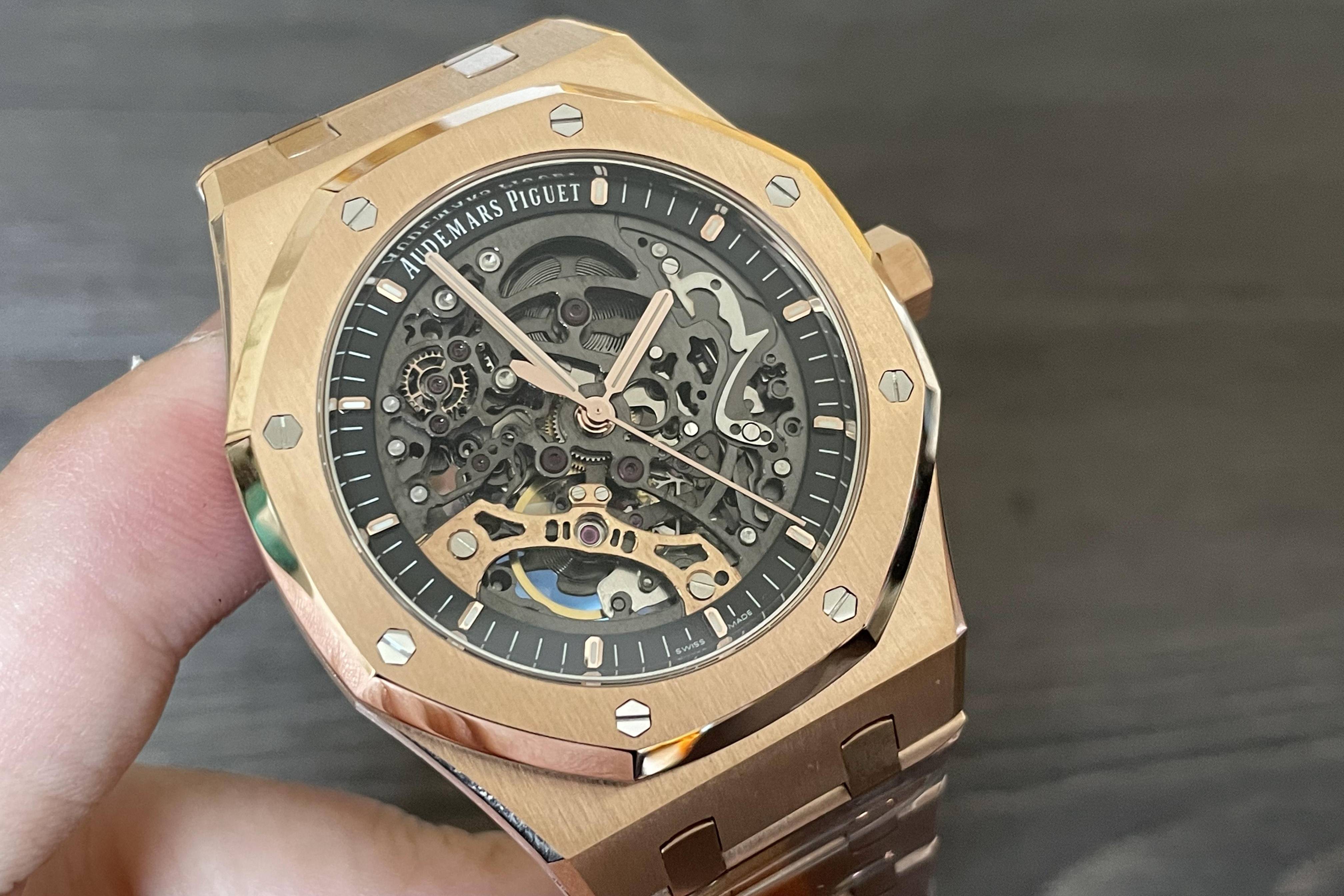 小王聊表:aps爱彼15407双摆轮镂空腕表,三大钢王之一