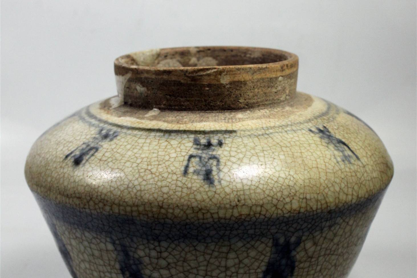 明中期哥釉青花寿字罐—枫舞枝（李震）藏鉴_手机搜狐网