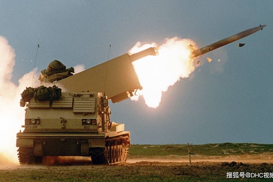 m270a1多管火箭发射系统