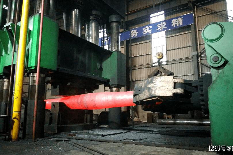 山西锻造厂家锻造大型轴类锻件