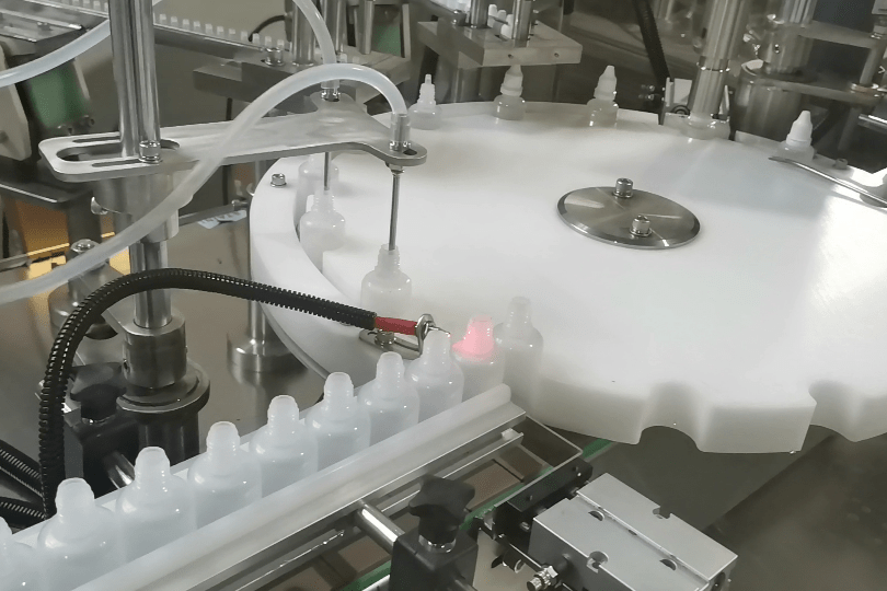 圣刚10ml眼药水灌装机滴眼液灌装机全自动滴眼液灌装机制造商